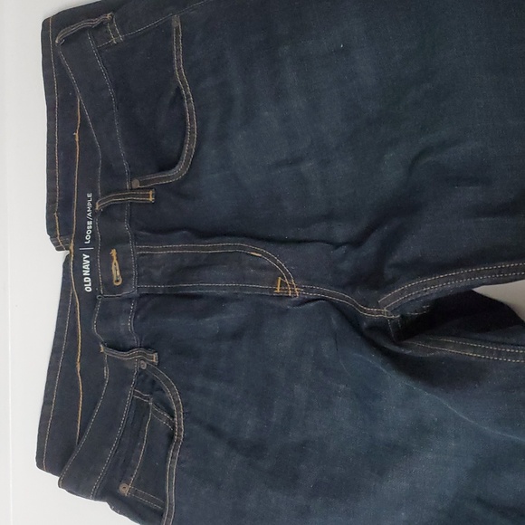 Old Navy 38x30 Mens Jeans Loose slight Baggy Jeans Fairly New Also - Picture 1 of 11
